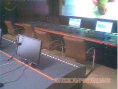 操作臺(tái)、控制臺(tái)13